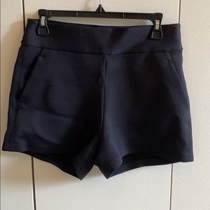 Lululemon High Waisted Shorts - Size 6